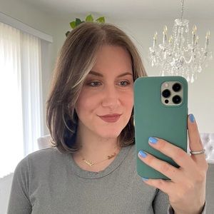 Meet your Posher, Marcela